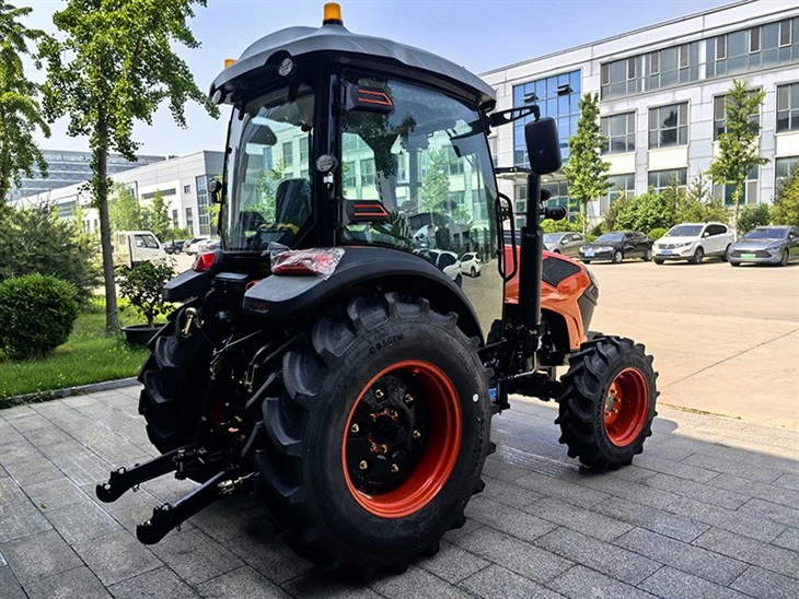 Farm Tractor factory